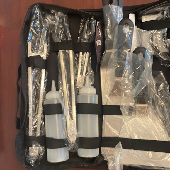 Brand New 17-Piece Griddle Accessories Kit Flat Top Grill Set BBQ Spatula Tools - Picture 11 of 15